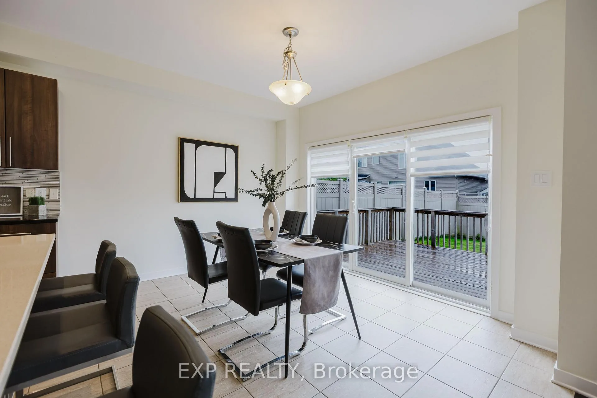 Photo 15 of 301 Brettonwood Ridge, Ottawa, Kanata - Kanata Lakes/Heritage Hills — HOMEH