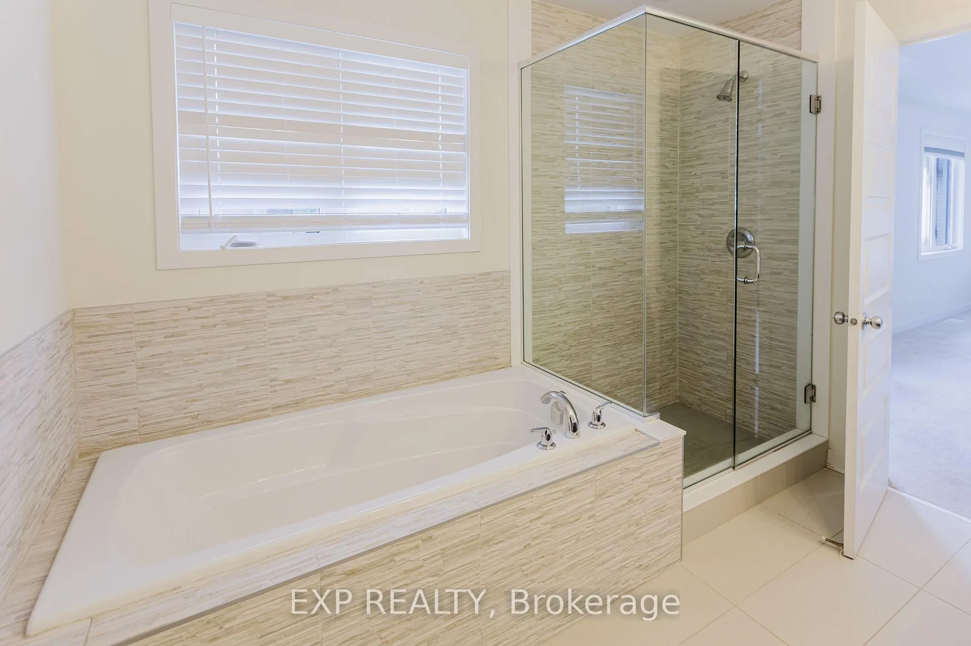 Photo 21 of 301 Brettonwood Ridge, Ottawa, Kanata - Kanata Lakes/Heritage Hills — HOMEH