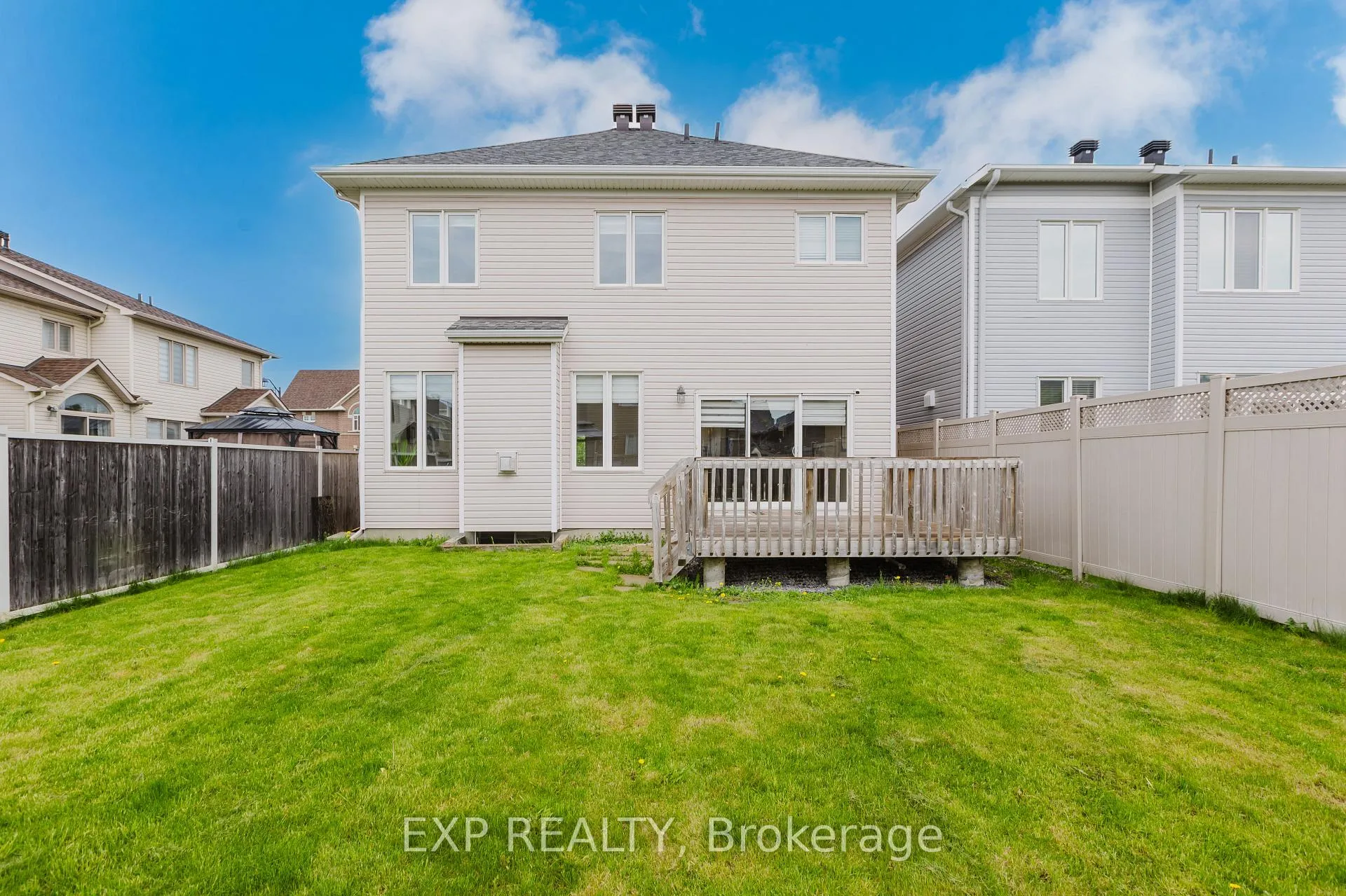 Photo 32 of 301 Brettonwood Ridge, Ottawa, Kanata - Kanata Lakes/Heritage Hills — HOMEH