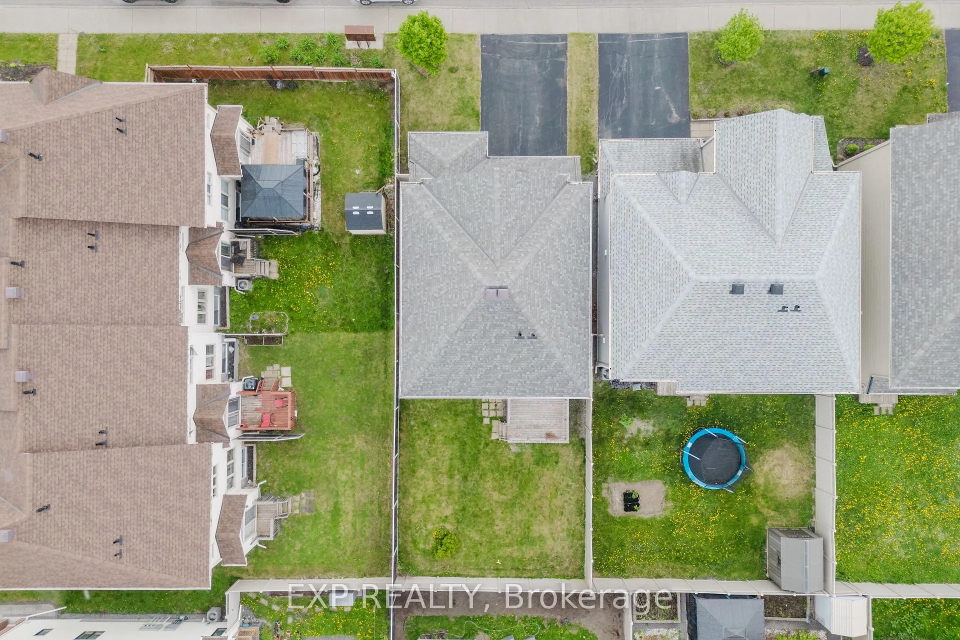 Photo 33 of 301 Brettonwood Ridge, Ottawa, Kanata - Kanata Lakes/Heritage Hills — HOMEH