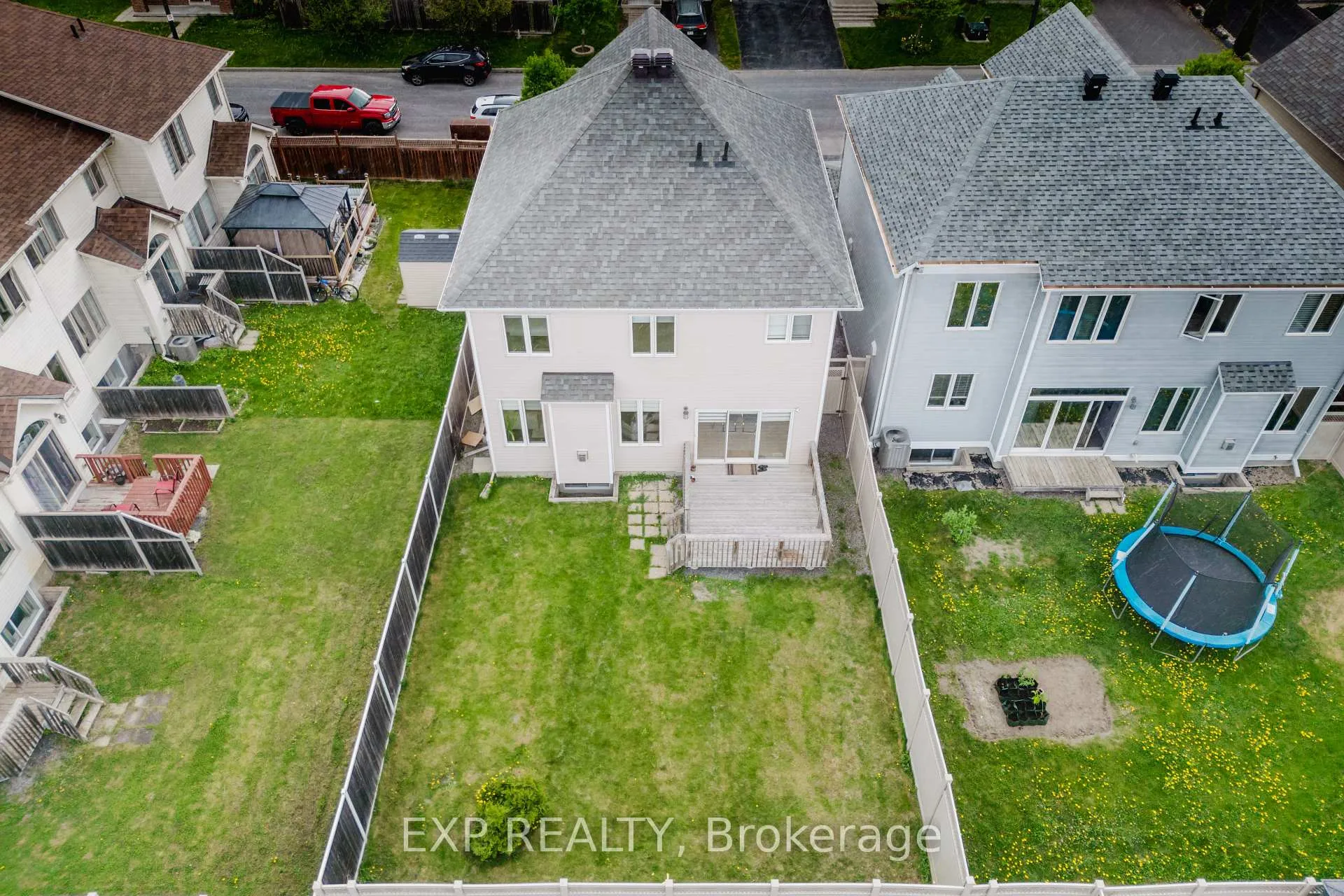 Photo 34 of 301 Brettonwood Ridge, Ottawa, Kanata - Kanata Lakes/Heritage Hills — HOMEH