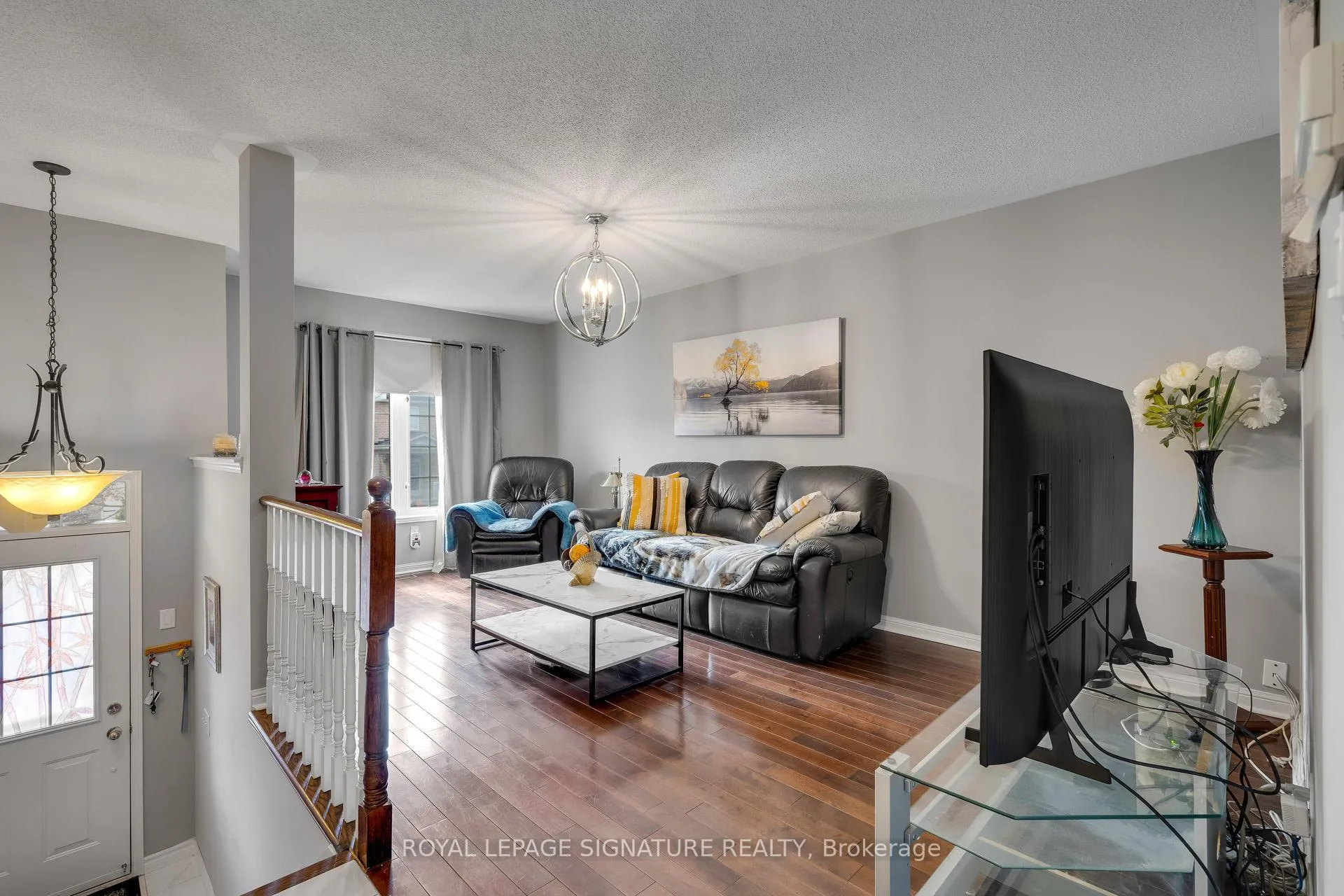 Photo 7 of 20 Thimbleberry Street, Brampton, Fletcher's Meadow — HOMEH