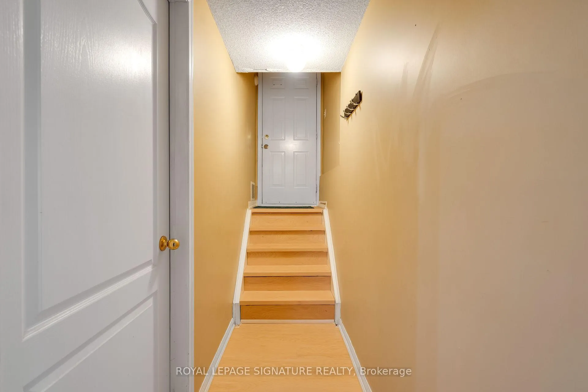 Photo 35 of 20 Thimbleberry Street, Brampton, Fletcher's Meadow — HOMEH