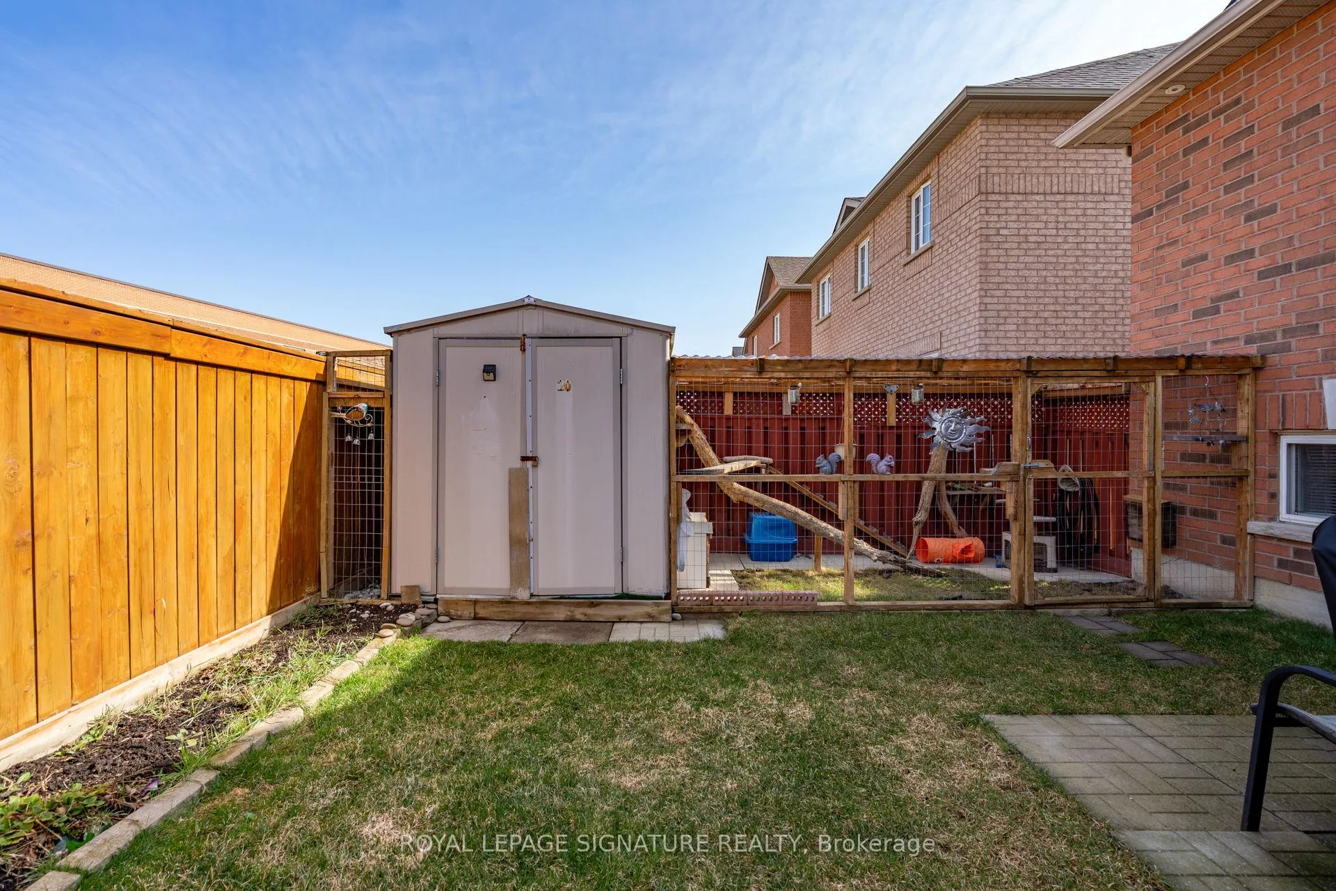 Photo 39 of 20 Thimbleberry Street, Brampton, Fletcher's Meadow — HOMEH