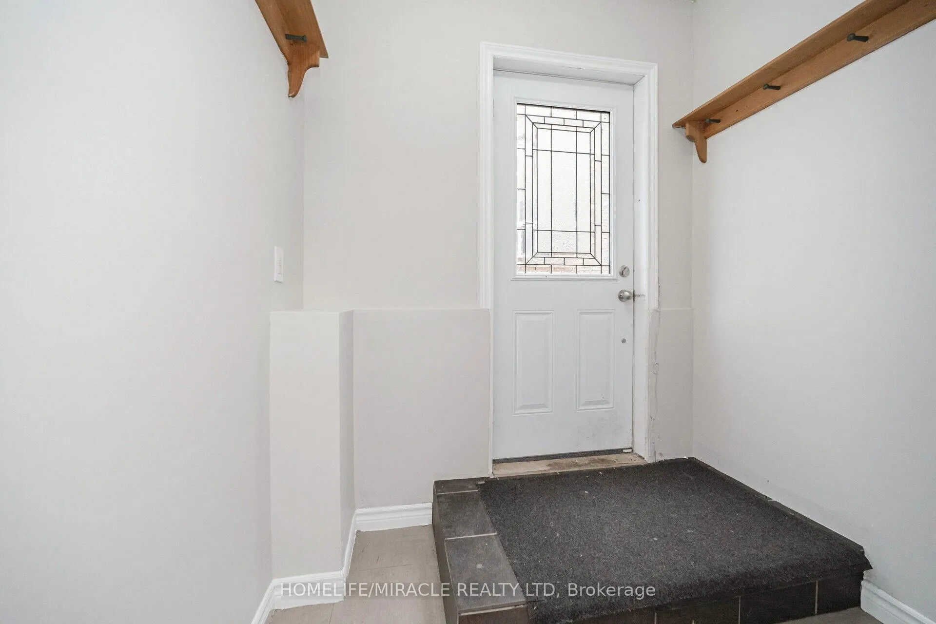 Photo 35 of 21 Sandway Drive, Brampton, Fletcher's Meadow — HOMEH