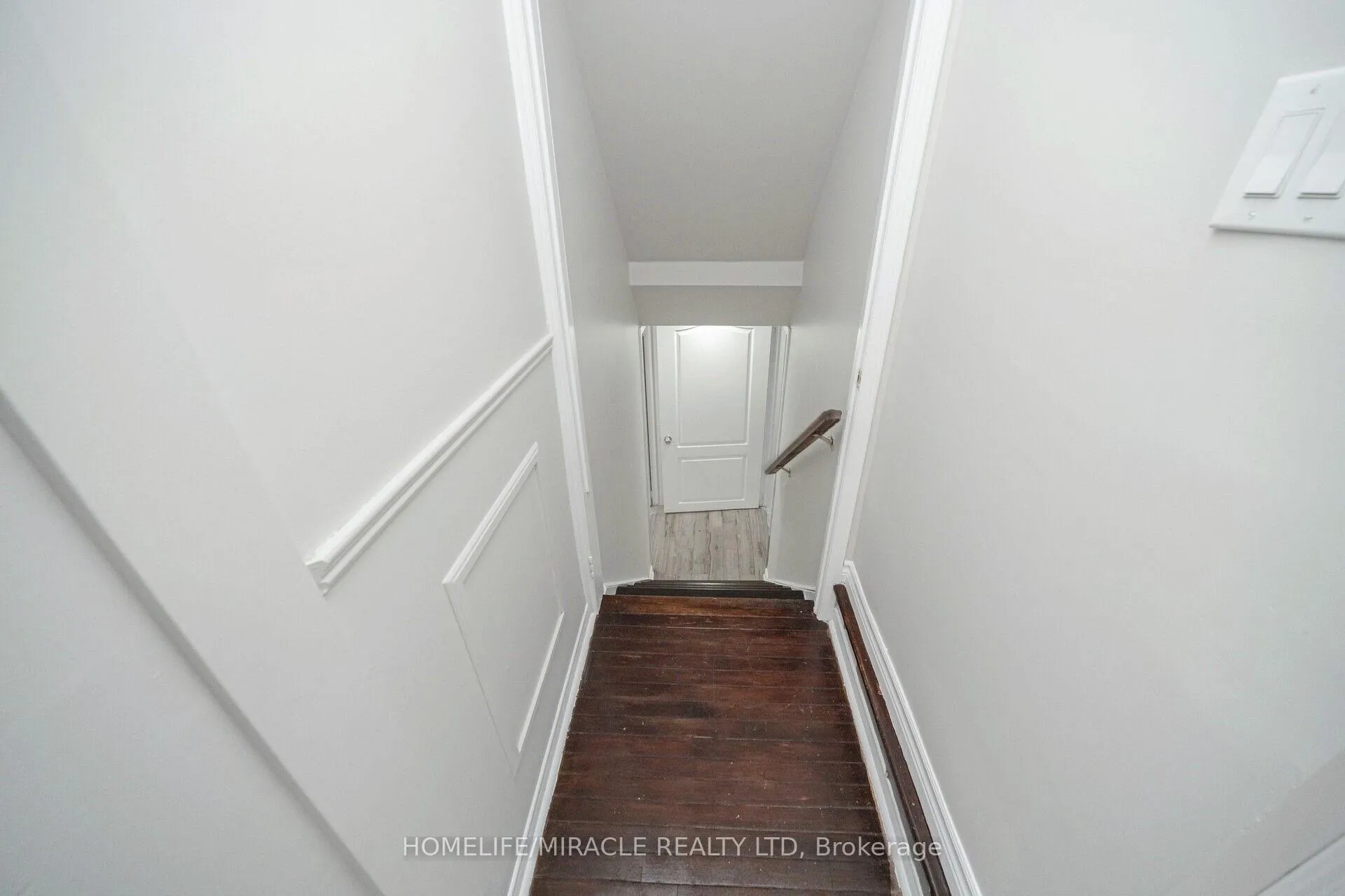 Photo 36 of 21 Sandway Drive, Brampton, Fletcher's Meadow — HOMEH