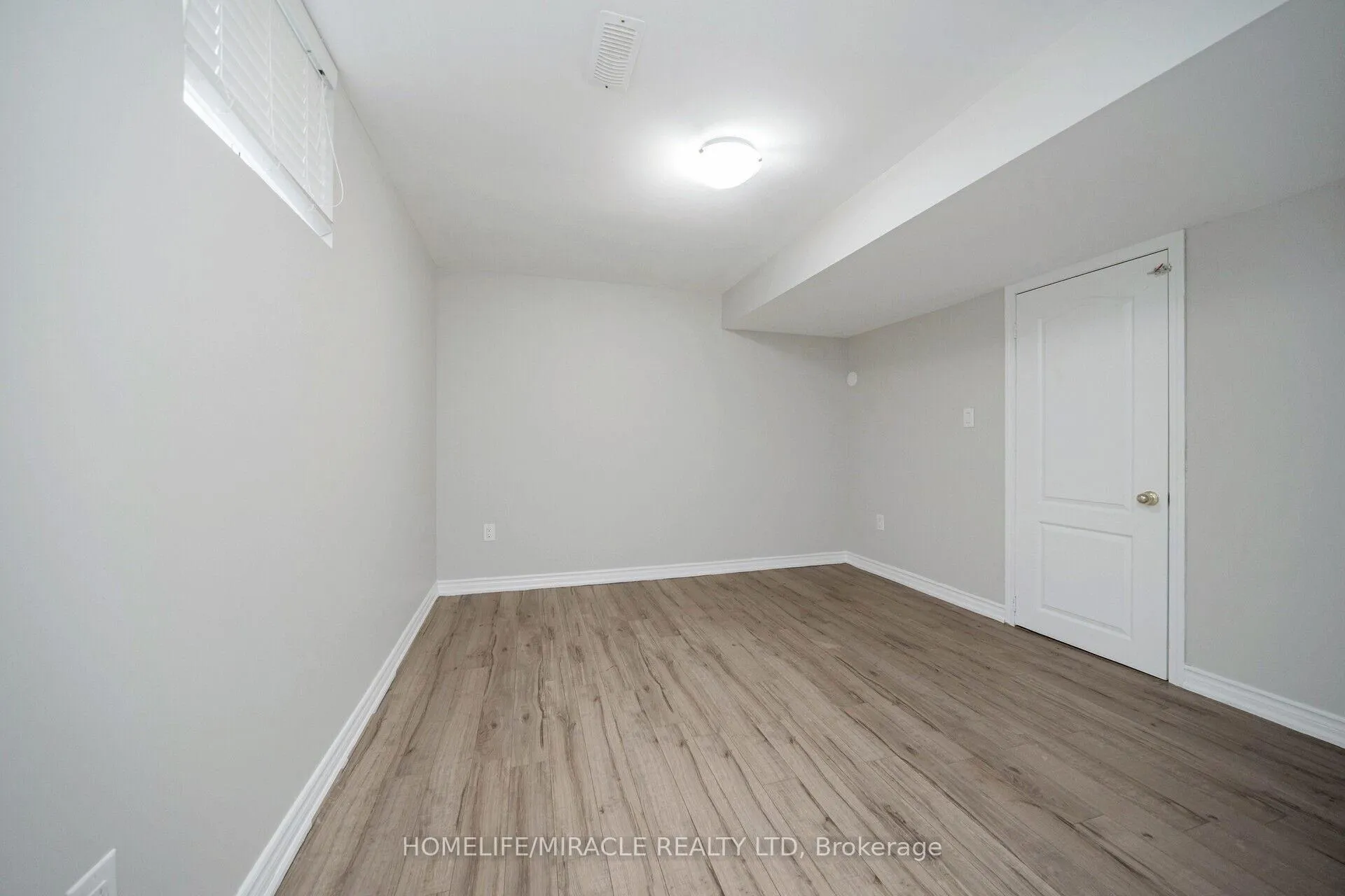 Photo 40 of 21 Sandway Drive, Brampton, Fletcher's Meadow — HOMEH