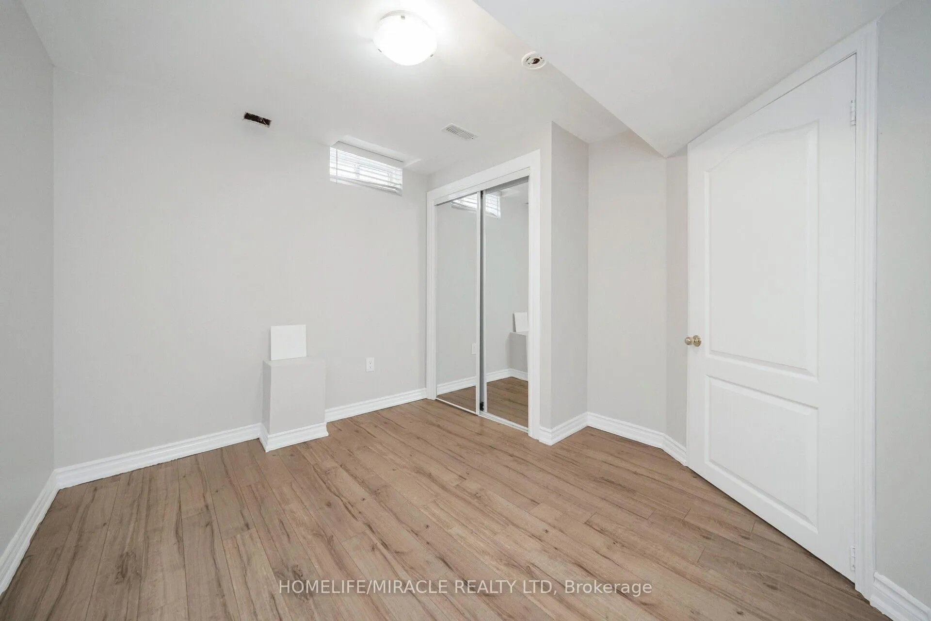 Photo 43 of 21 Sandway Drive, Brampton, Fletcher's Meadow — HOMEH