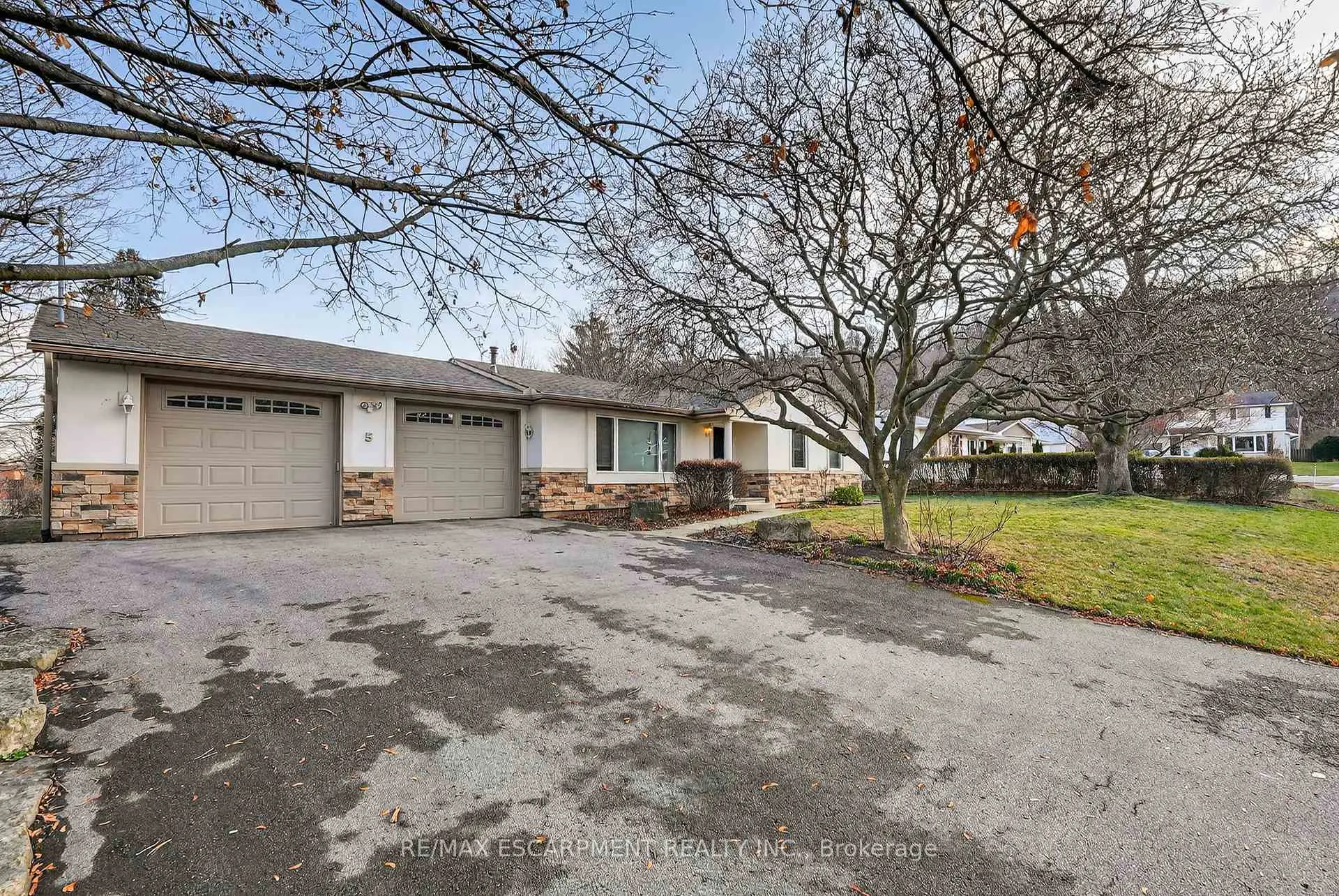 Photo 16 of 5 Brentwood Road, Grimsby, Grimsby West — HOMEH