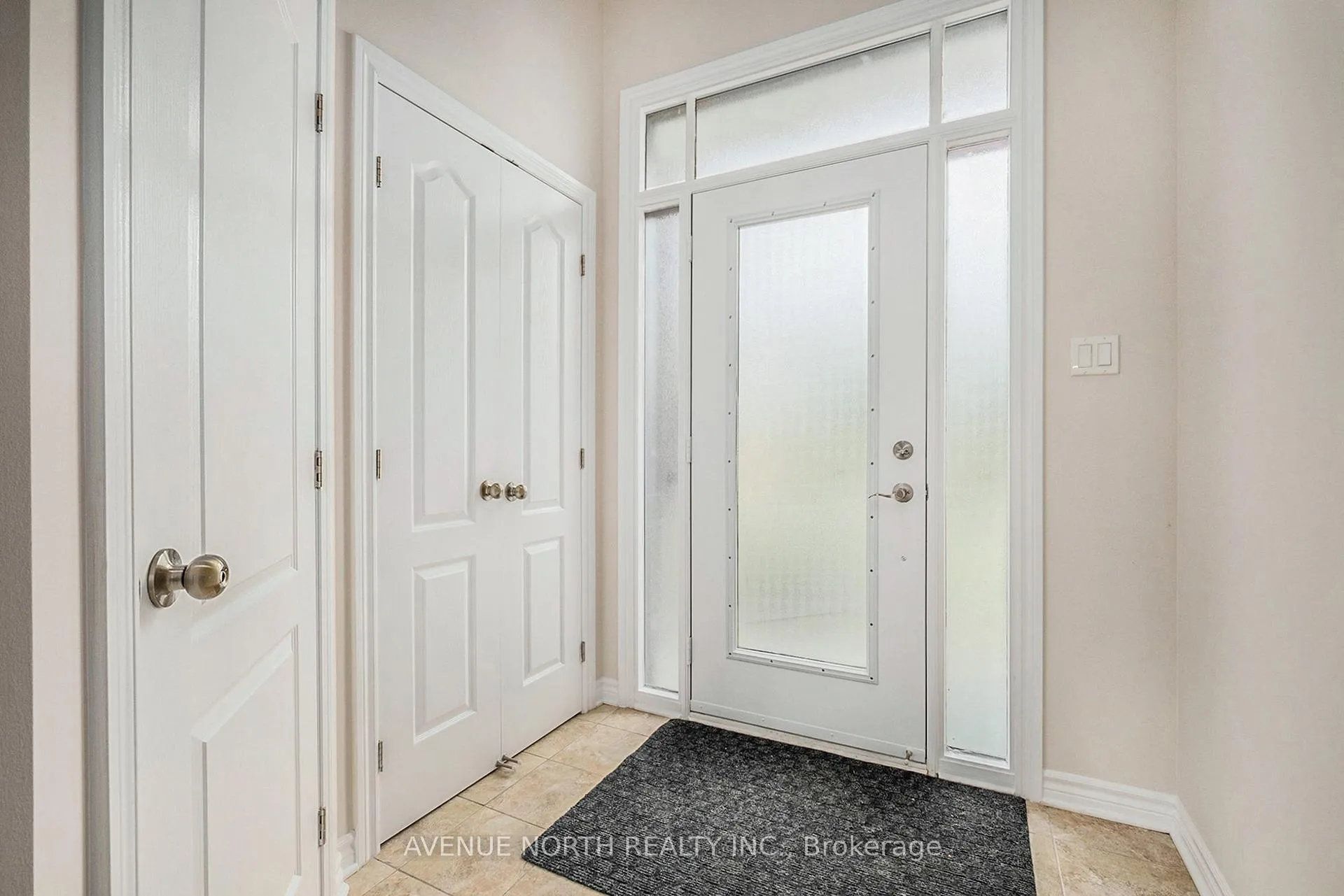 Photo 4 of 341 Cooks Mill Crescent, Ottawa, Riverside South — HOMEH