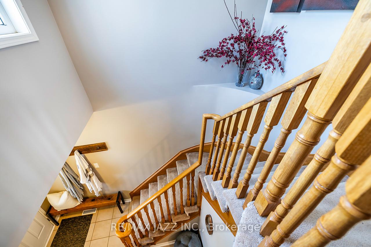 Photo 15 of 24 Cotton Street, Clarington, Bowmanville — HOMEH