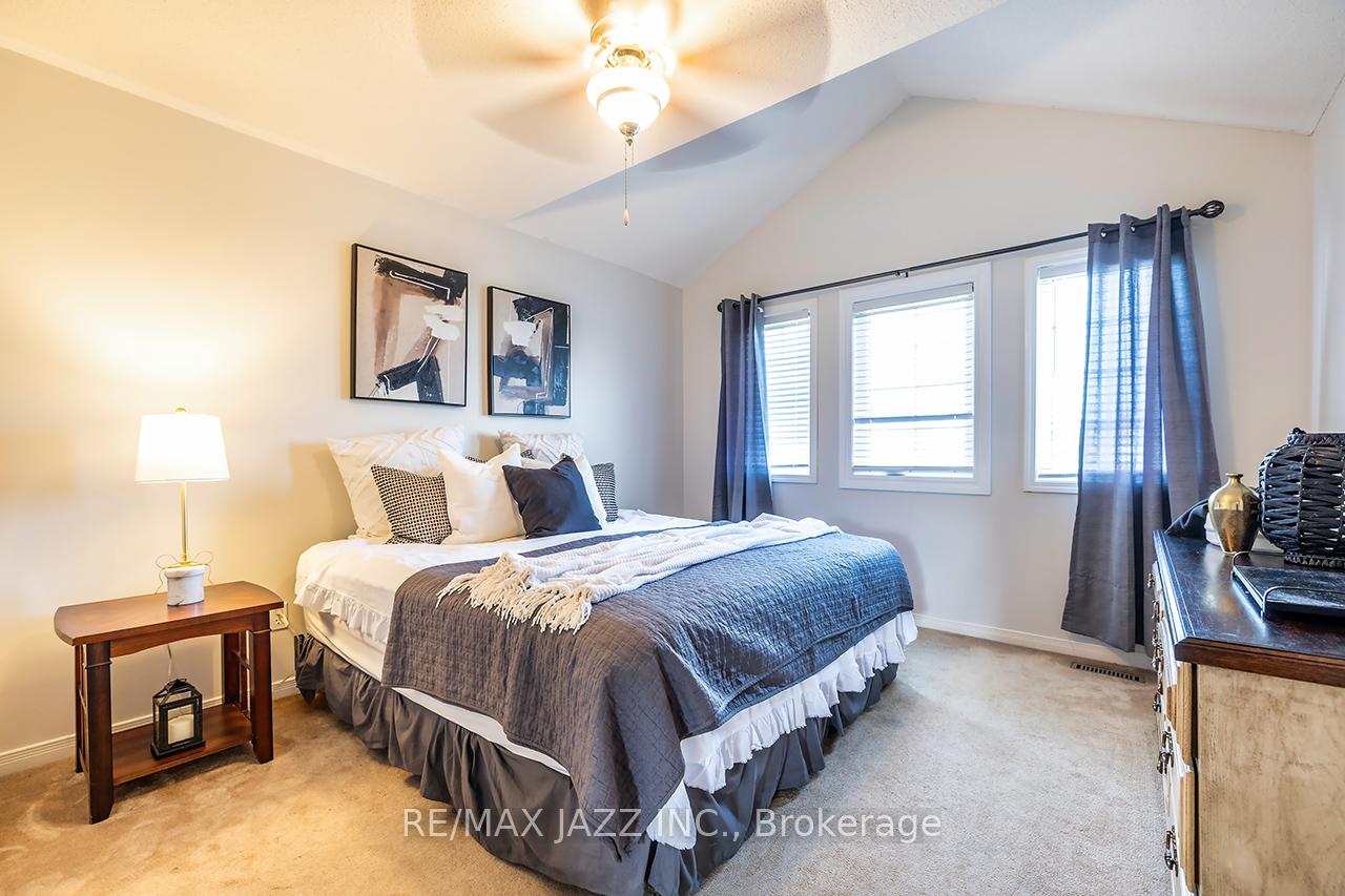 Photo 17 of 24 Cotton Street, Clarington, Bowmanville — HOMEH