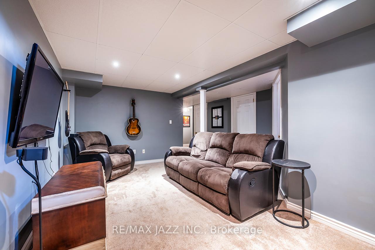Photo 24 of 24 Cotton Street, Clarington, Bowmanville — HOMEH