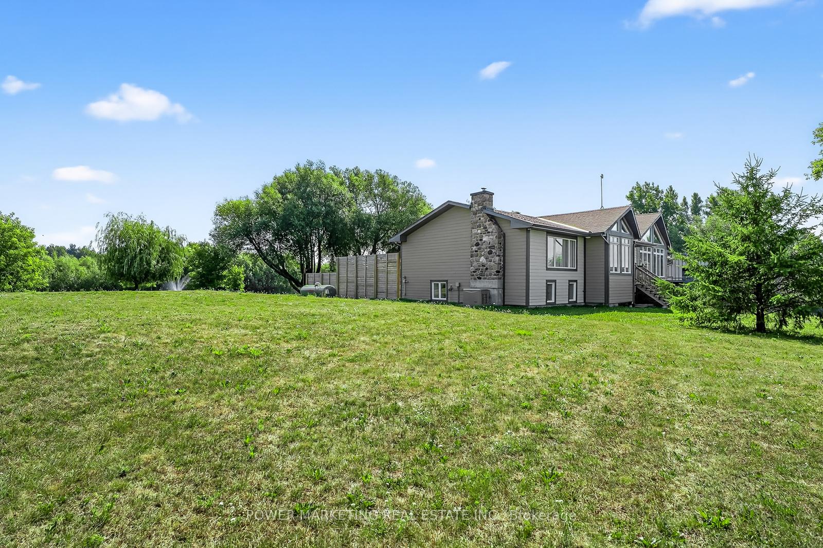 Photo 2 of 3329 Swale Road, Ottawa, Osgoode Twp South of Reg Rd 6 — HOMEH