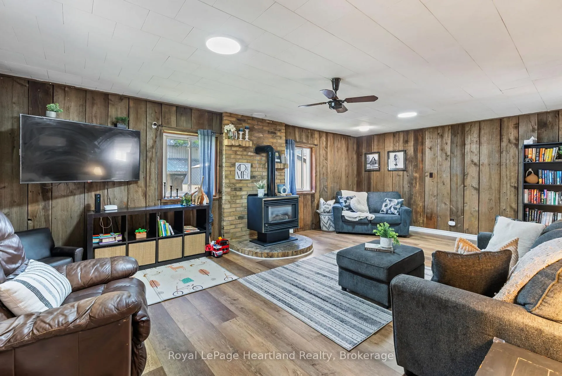 Photo 18 of 75 Margaret Street, Minto — HOMEH