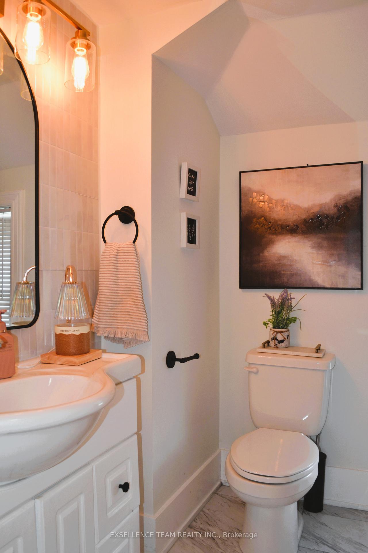 Photo 17 of 340 Sixth Street W, Cornwall — HOMEH