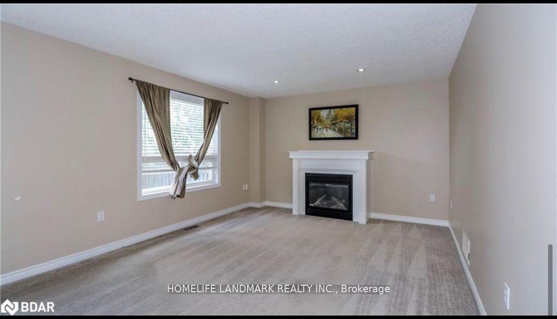 Photo 3 of 61 Summerset Drive, Barrie, Ardagh — HOMEH