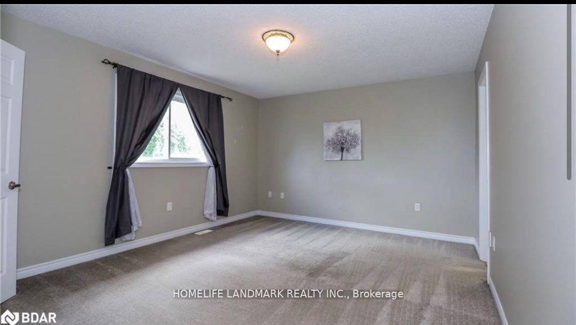Photo 6 of 61 Summerset Drive, Barrie, Ardagh — HOMEH