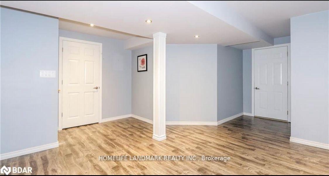 Photo 11 of 61 Summerset Drive, Barrie, Ardagh — HOMEH