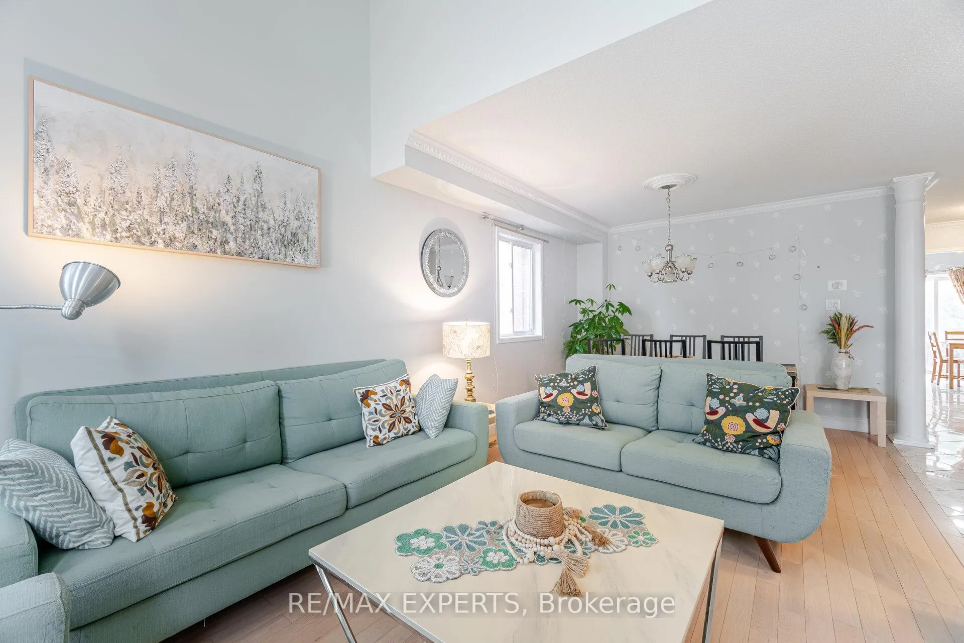 Photo 7 of 94 Queen Mary Drive, Brampton, Fletcher's Meadow — HOMEH