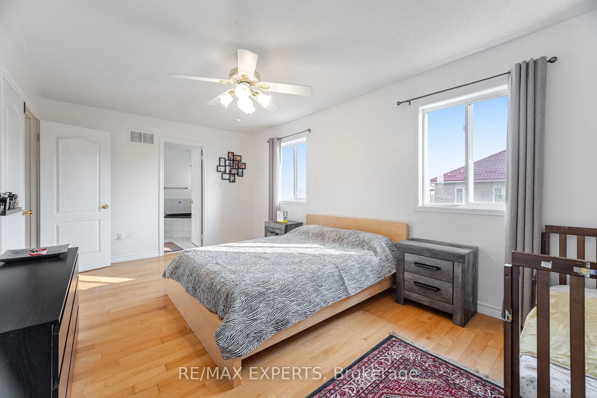 Photo 20 of 94 Queen Mary Drive, Brampton, Fletcher's Meadow — HOMEH