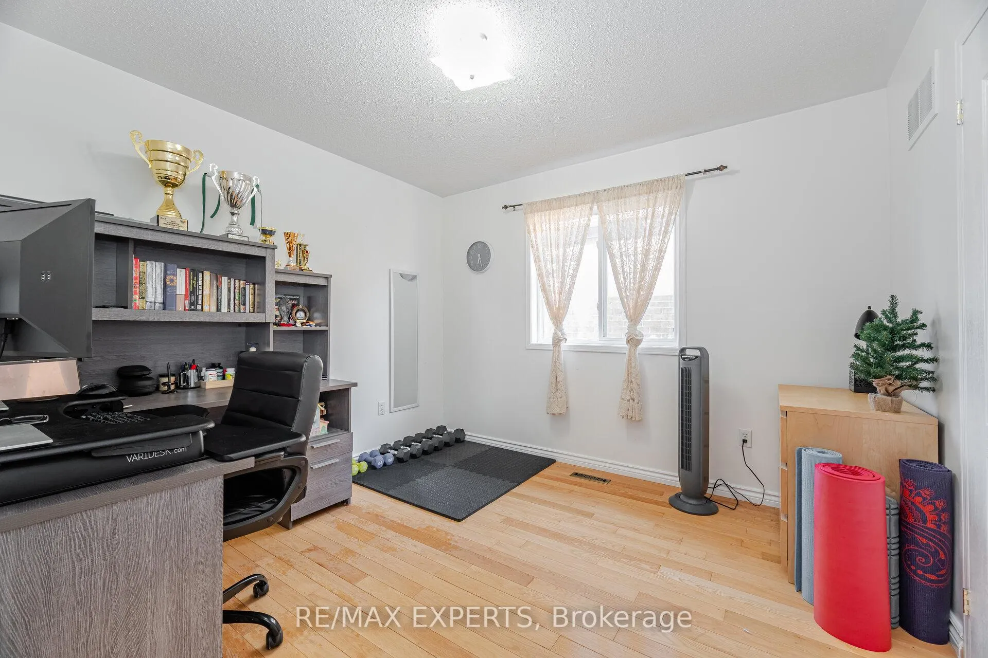 Photo 26 of 94 Queen Mary Drive, Brampton, Fletcher's Meadow — HOMEH