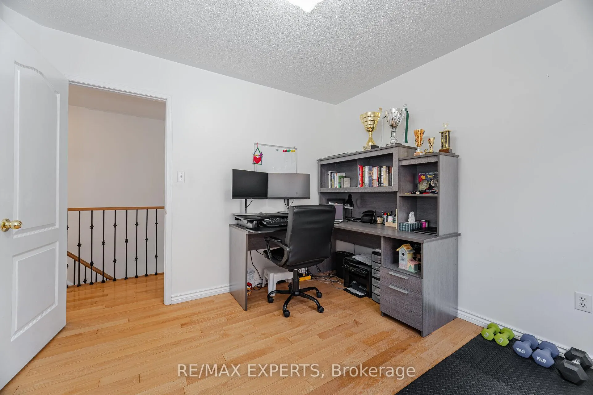 Photo 27 of 94 Queen Mary Drive, Brampton, Fletcher's Meadow — HOMEH