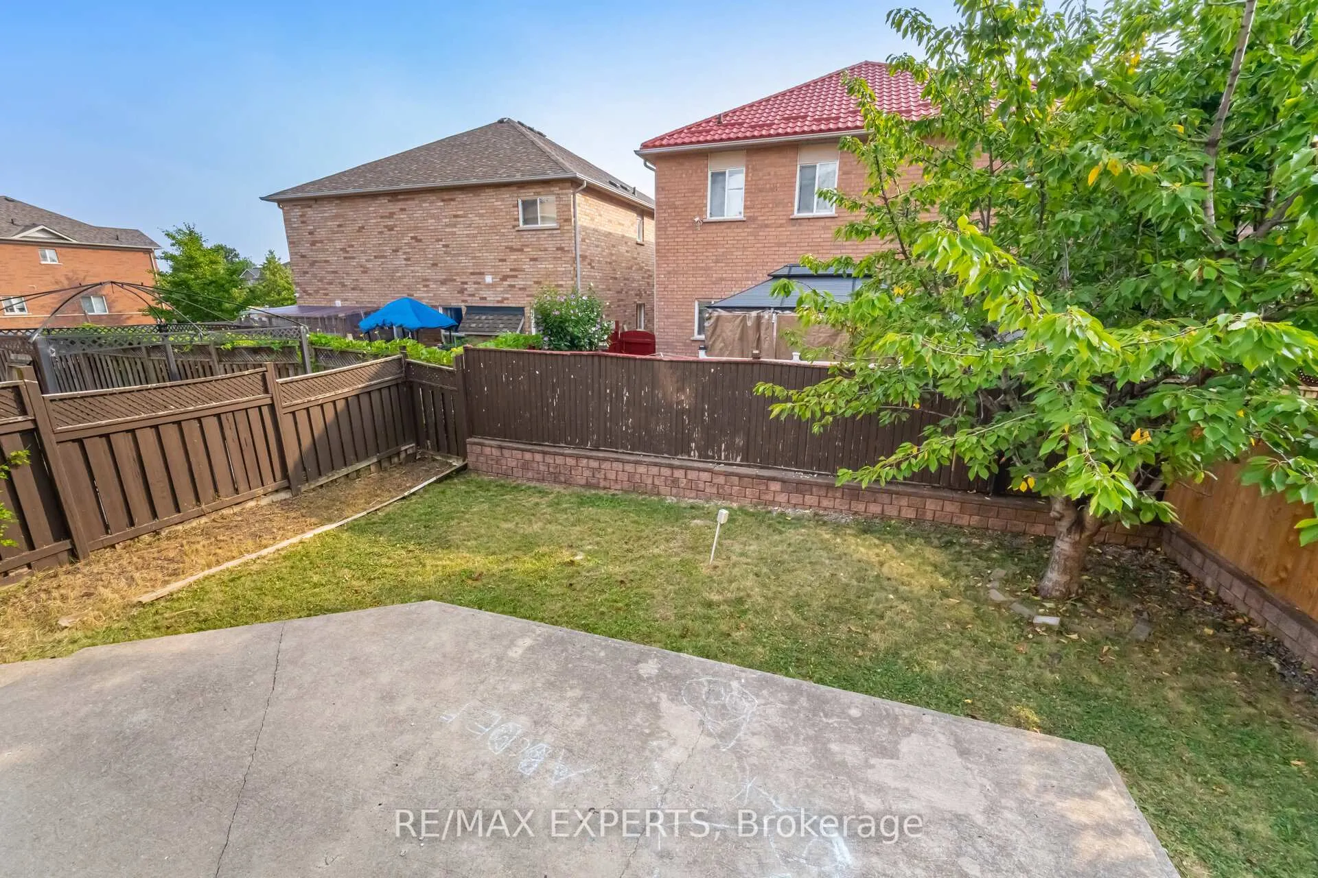 Photo 43 of 94 Queen Mary Drive, Brampton, Fletcher's Meadow — HOMEH