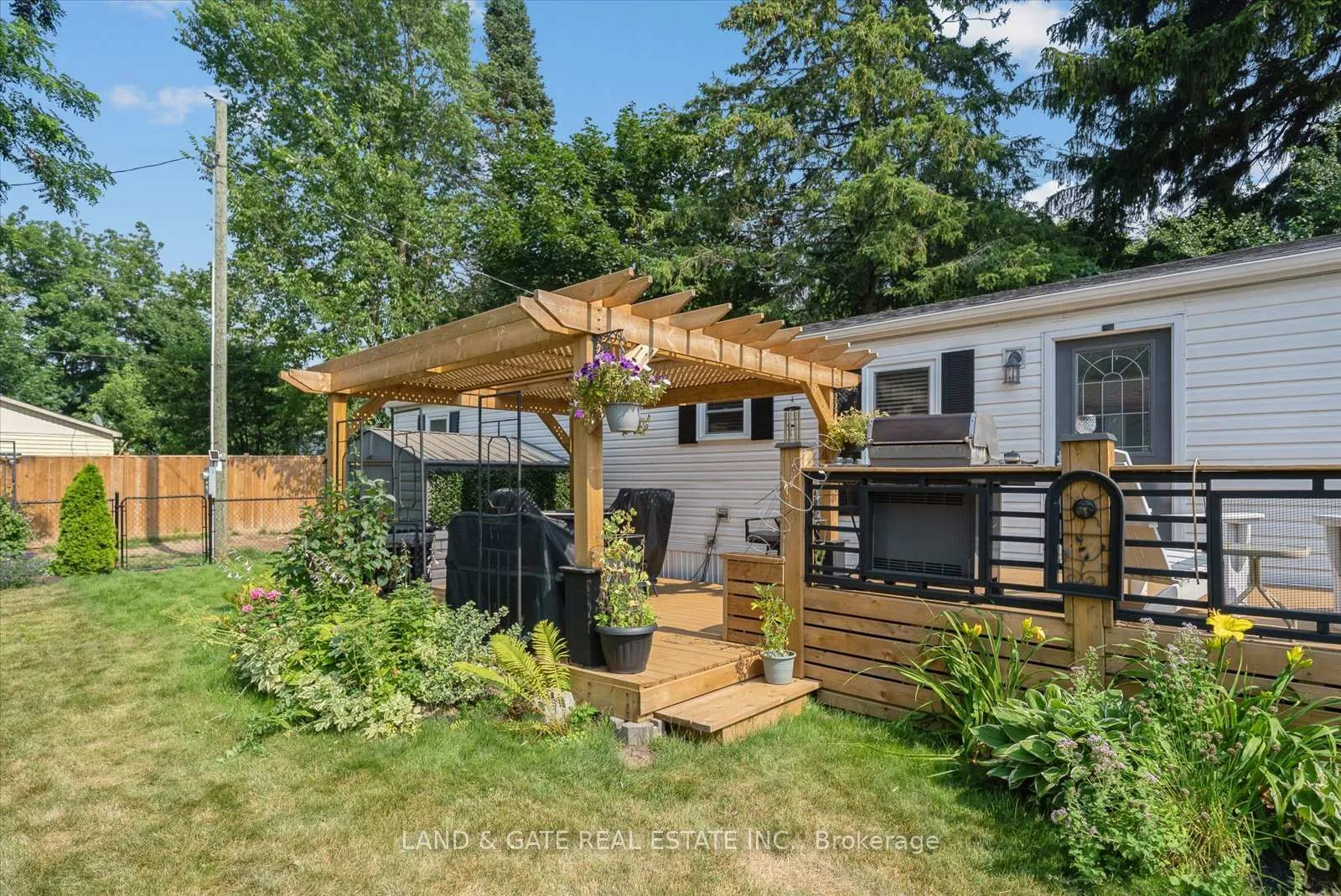 Photo 35 of 1 Park Lane, Hamilton Township, Rural Hamilton — HOMEH