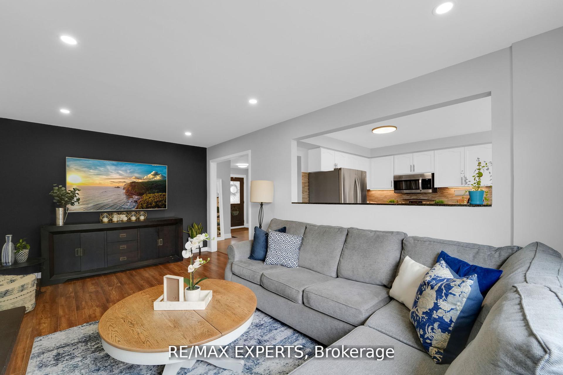 Photo 12 of 67 De Rose Avenue, Caledon, Bolton West — HOMEH