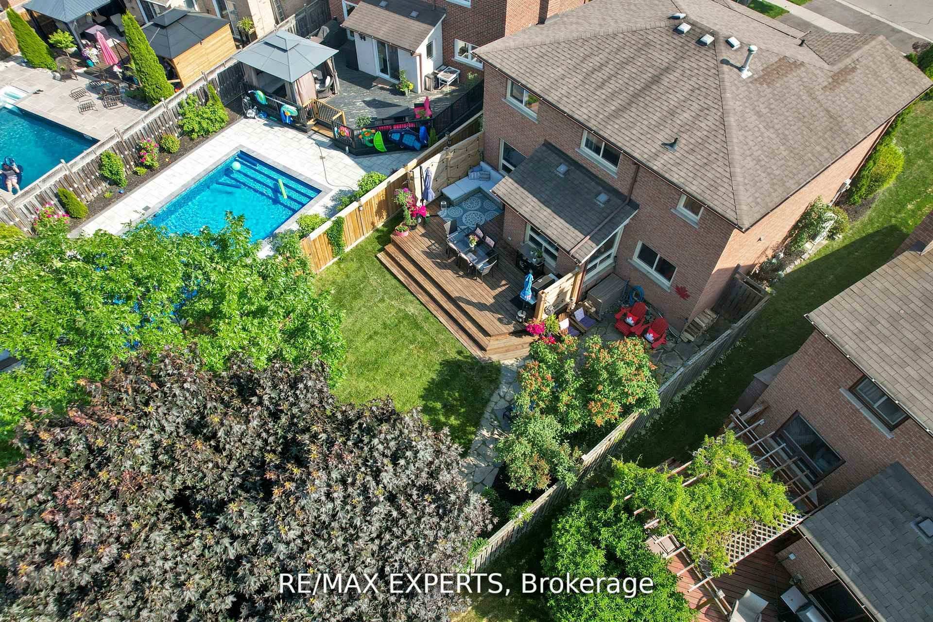 Photo 45 of 67 De Rose Avenue, Caledon, Bolton West — HOMEH