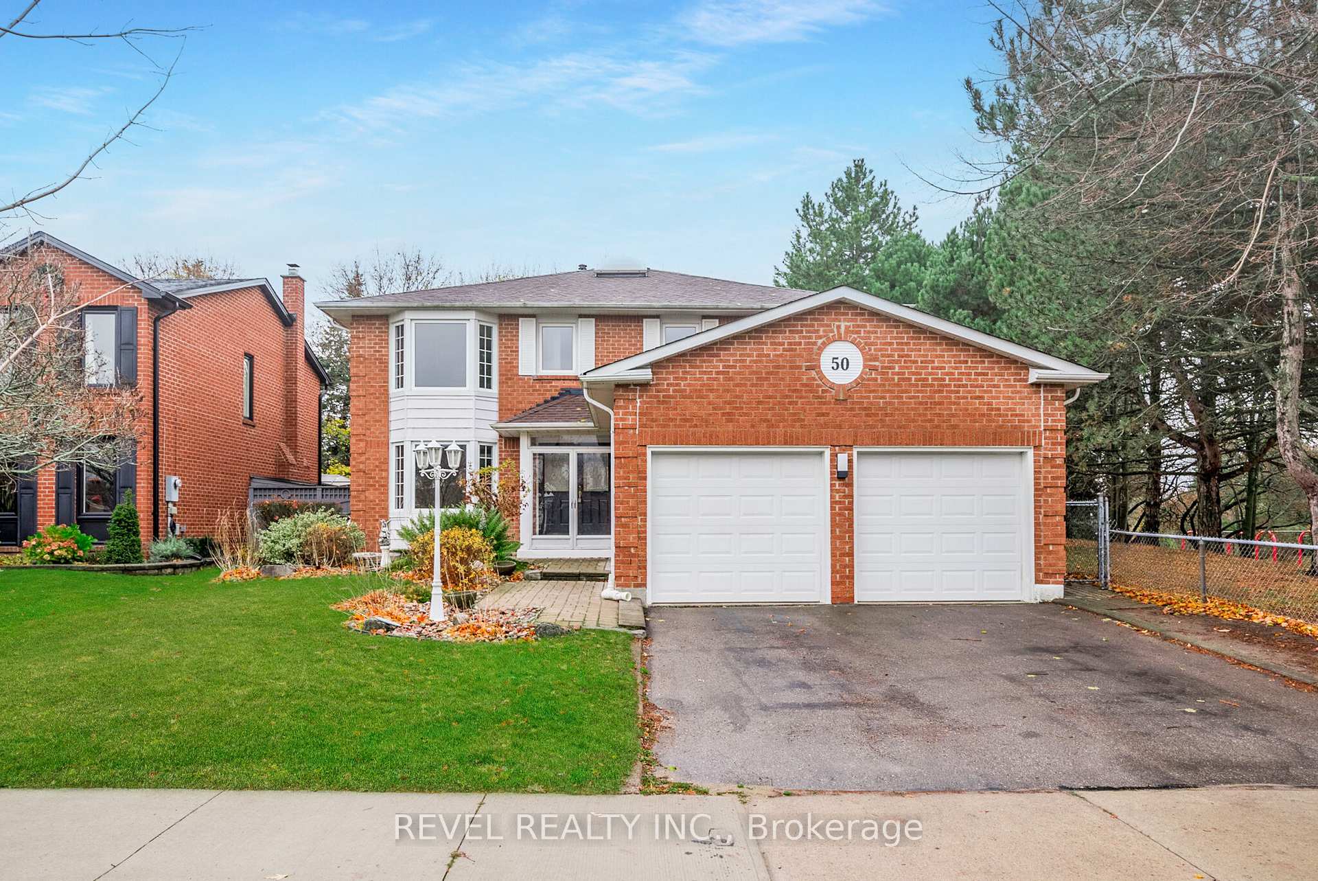 Photo 1 of 50 Farrow Crescent, Ajax, South West — HOMEH