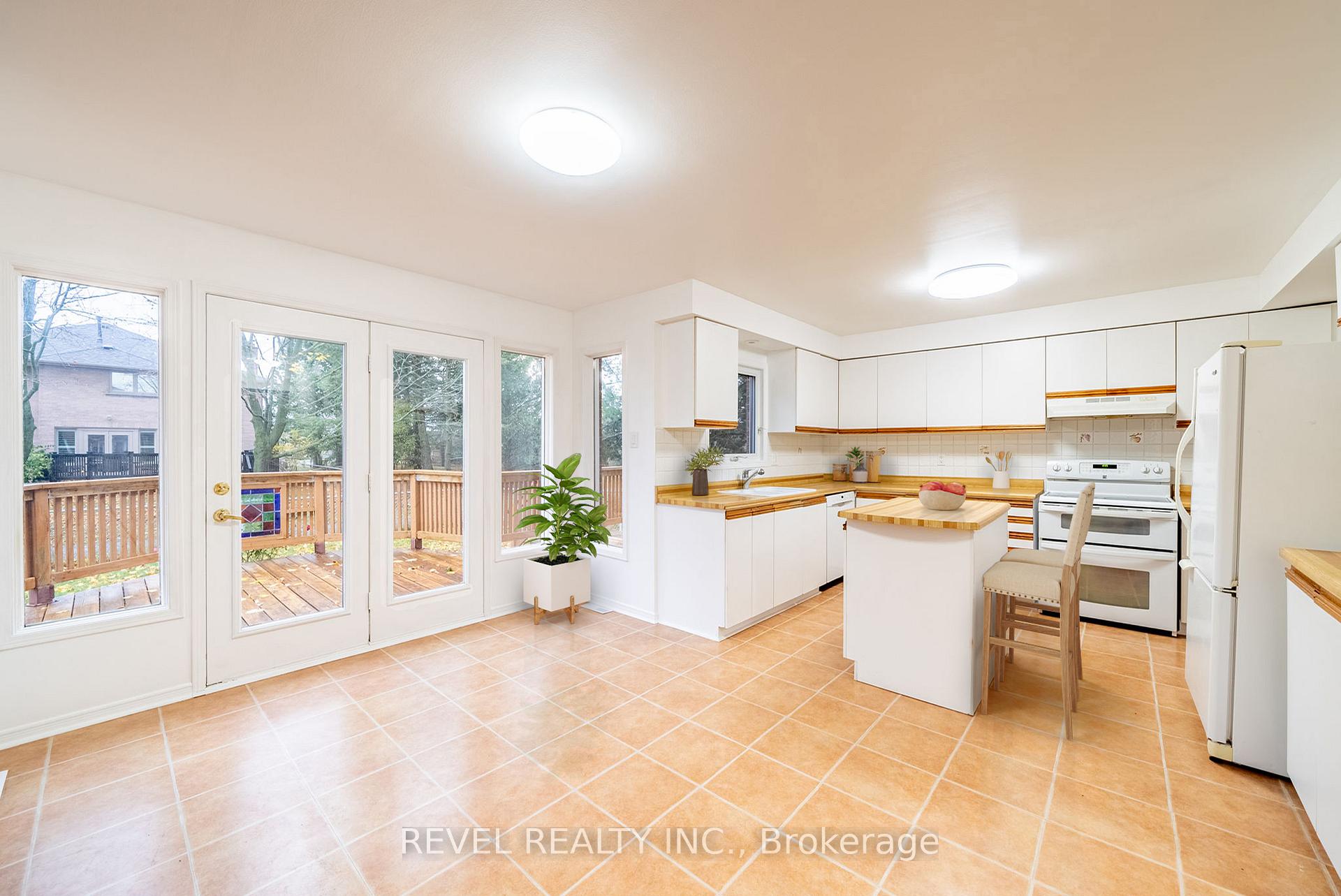 Photo 7 of 50 Farrow Crescent, Ajax, South West — HOMEH