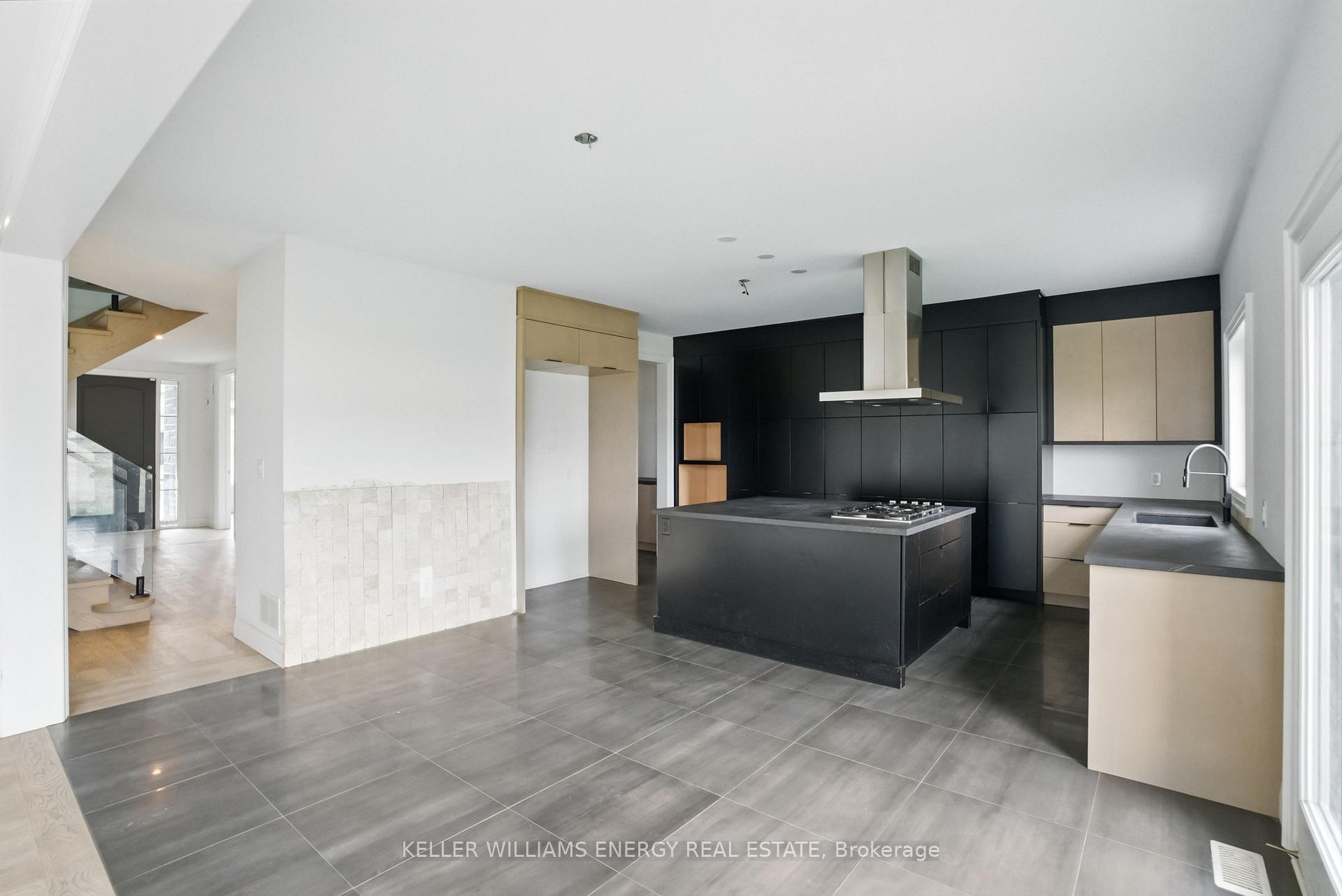 Photo 11 of 30 Higham Place, Clarington, Bowmanville — HOMEH
