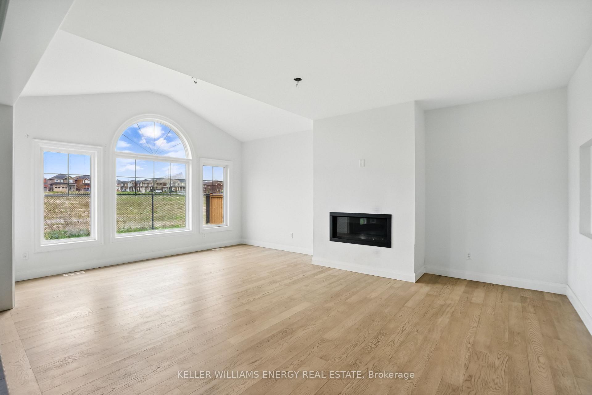 Photo 15 of 30 Higham Place, Clarington, Bowmanville — HOMEH