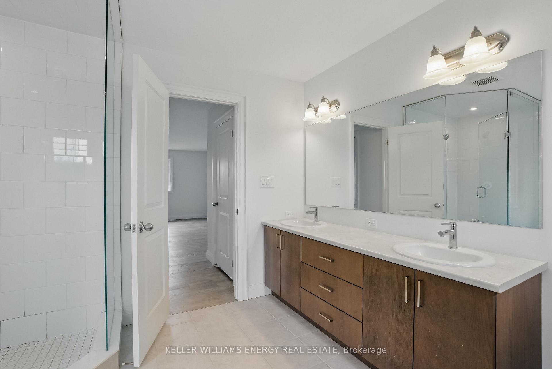 Photo 24 of 30 Higham Place, Clarington, Bowmanville — HOMEH