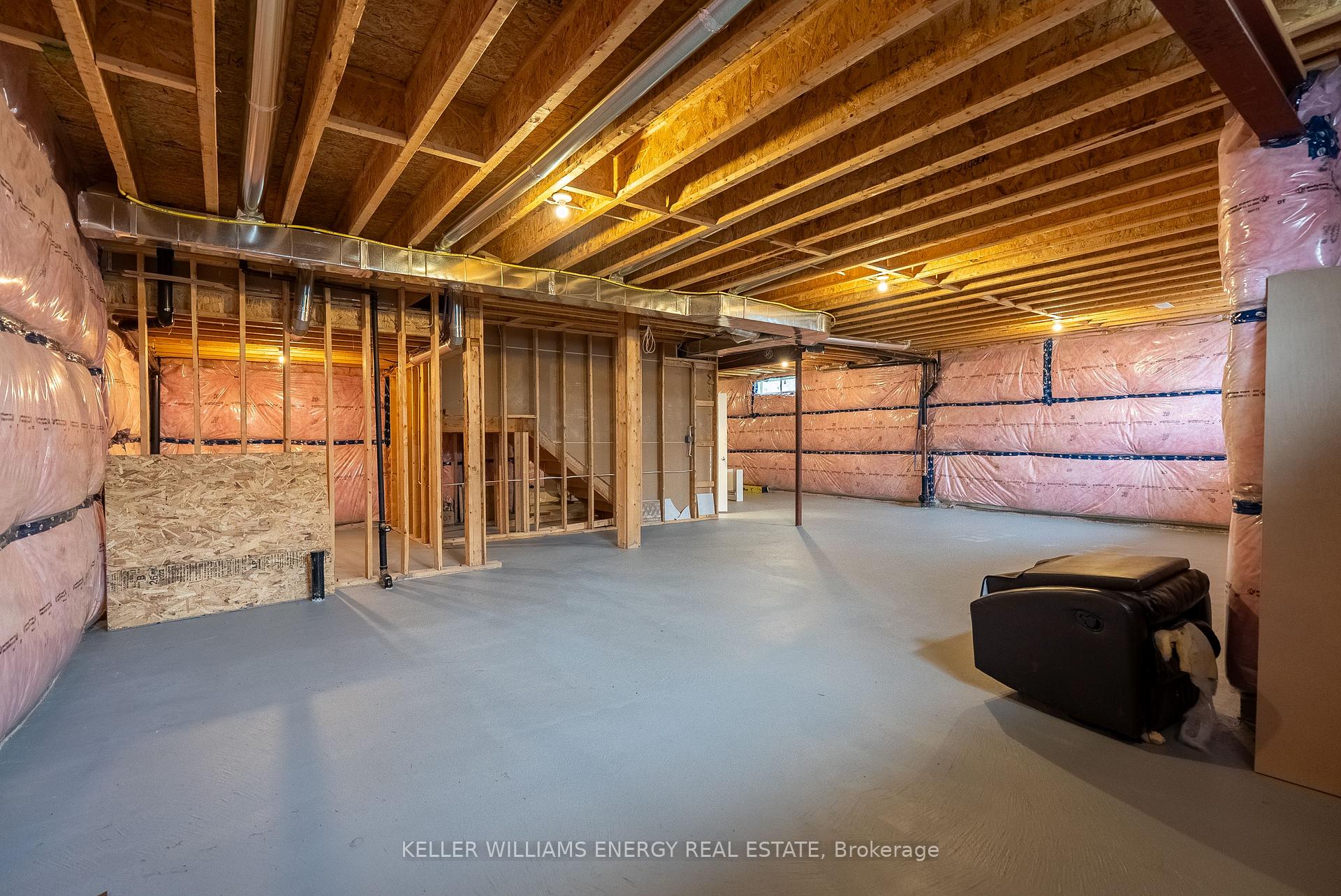 Photo 34 of 30 Higham Place, Clarington, Bowmanville — HOMEH