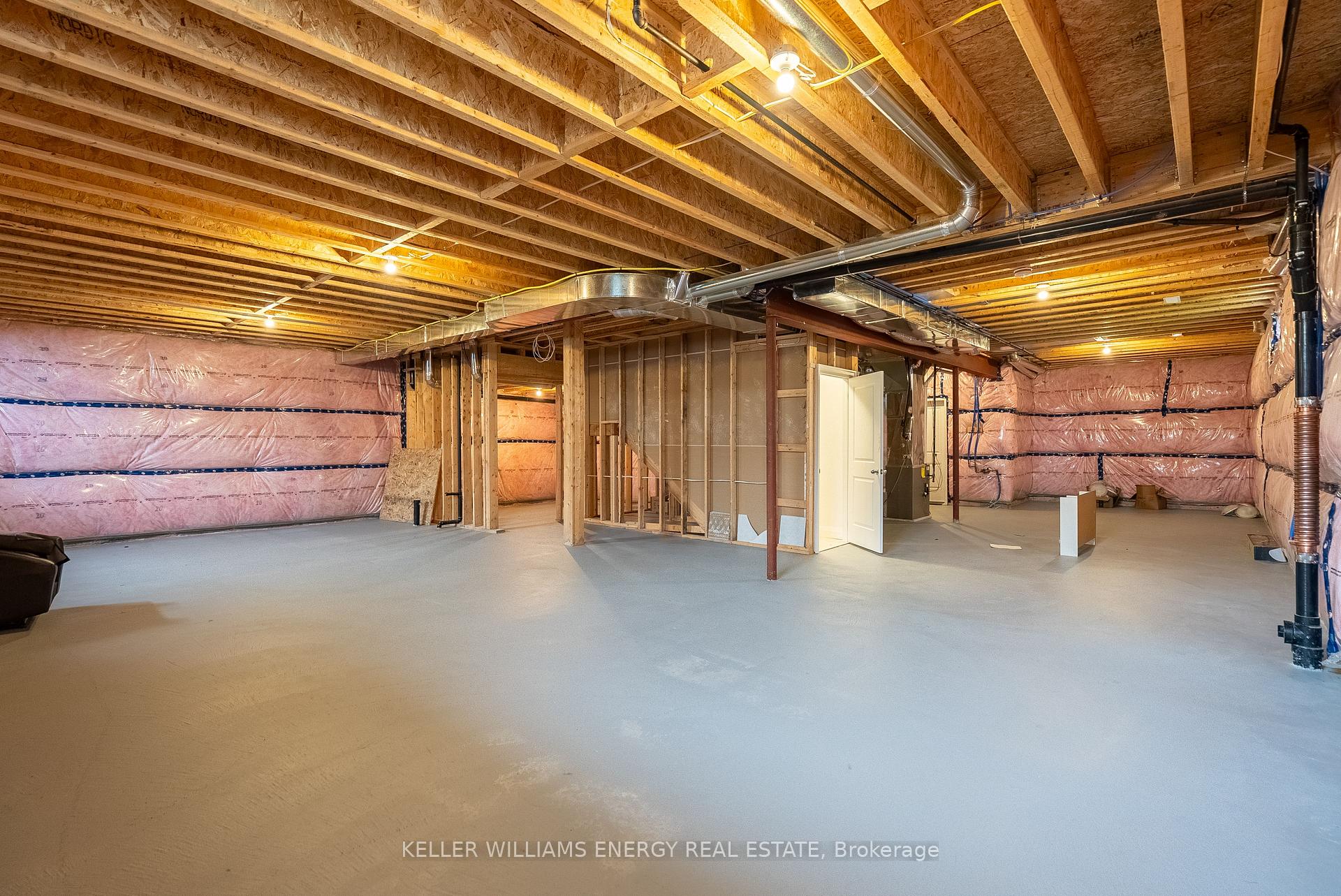 Photo 35 of 30 Higham Place, Clarington, Bowmanville — HOMEH