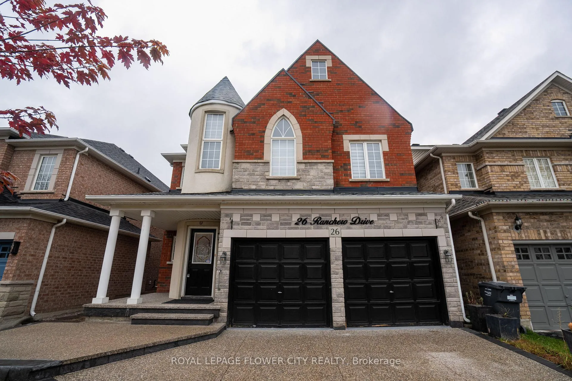 Photo 1 of 26 Ranchero Drive, Brampton, Fletcher's Meadow — HOMEH