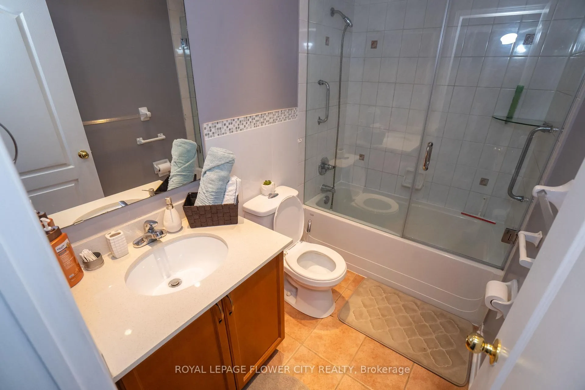 Photo 30 of 26 Ranchero Drive, Brampton, Fletcher's Meadow — HOMEH