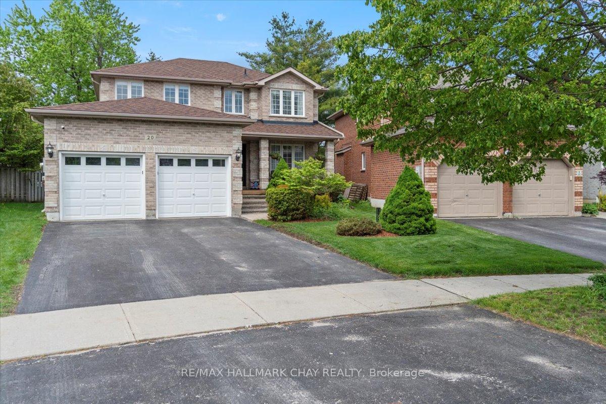 Photo 2 of 20 Stoneybrook Crescent, Barrie, Ardagh — HOMEH