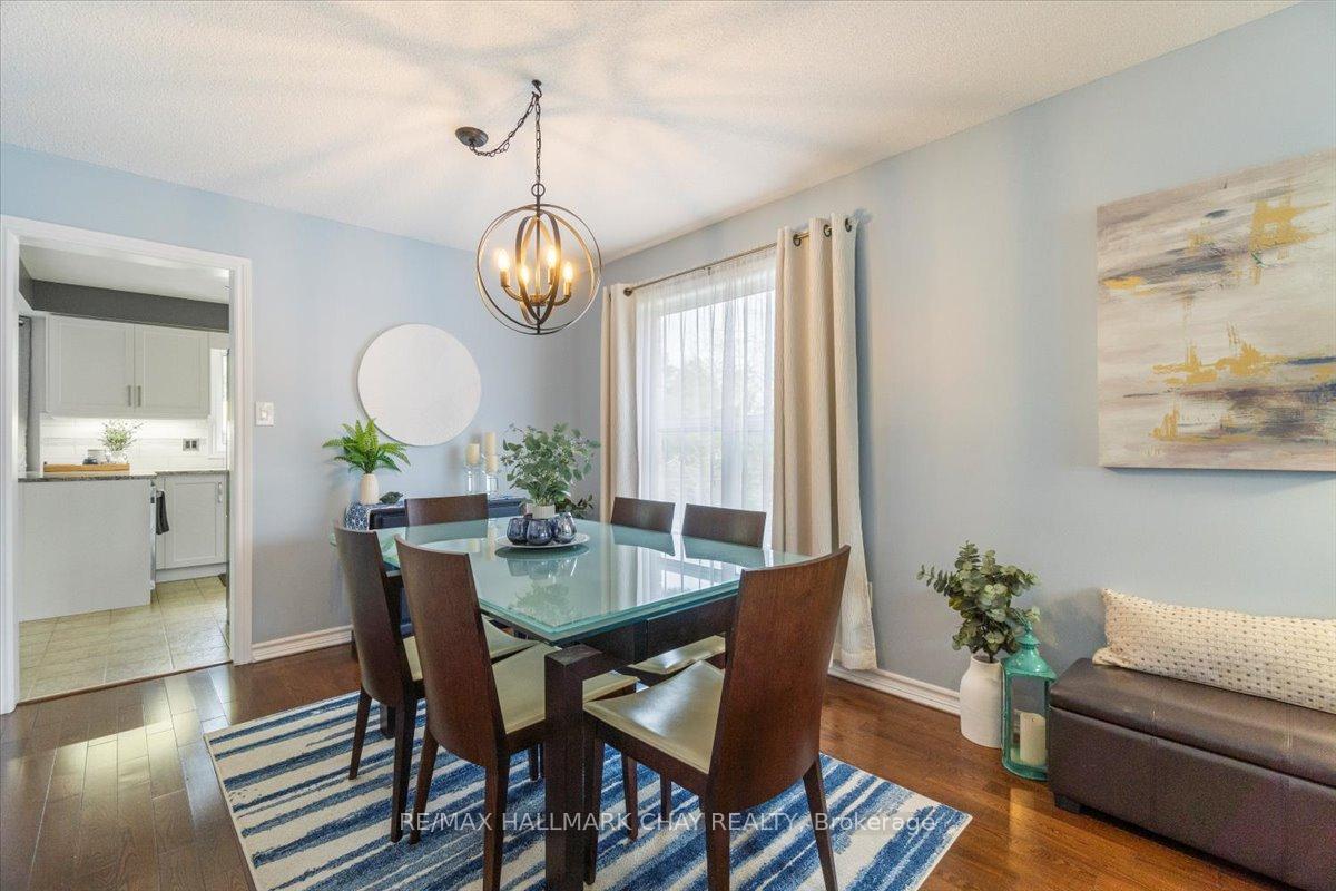 Photo 16 of 20 Stoneybrook Crescent, Barrie, Ardagh — HOMEH