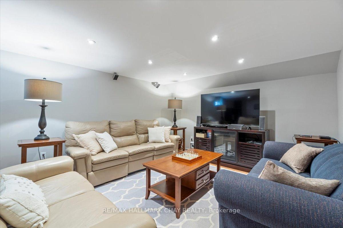 Photo 30 of 20 Stoneybrook Crescent, Barrie, Ardagh — HOMEH