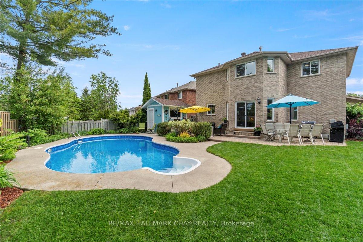 Photo 37 of 20 Stoneybrook Crescent, Barrie, Ardagh — HOMEH