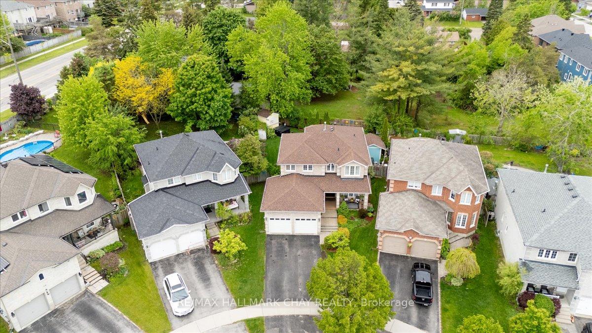Photo 40 of 20 Stoneybrook Crescent, Barrie, Ardagh — HOMEH