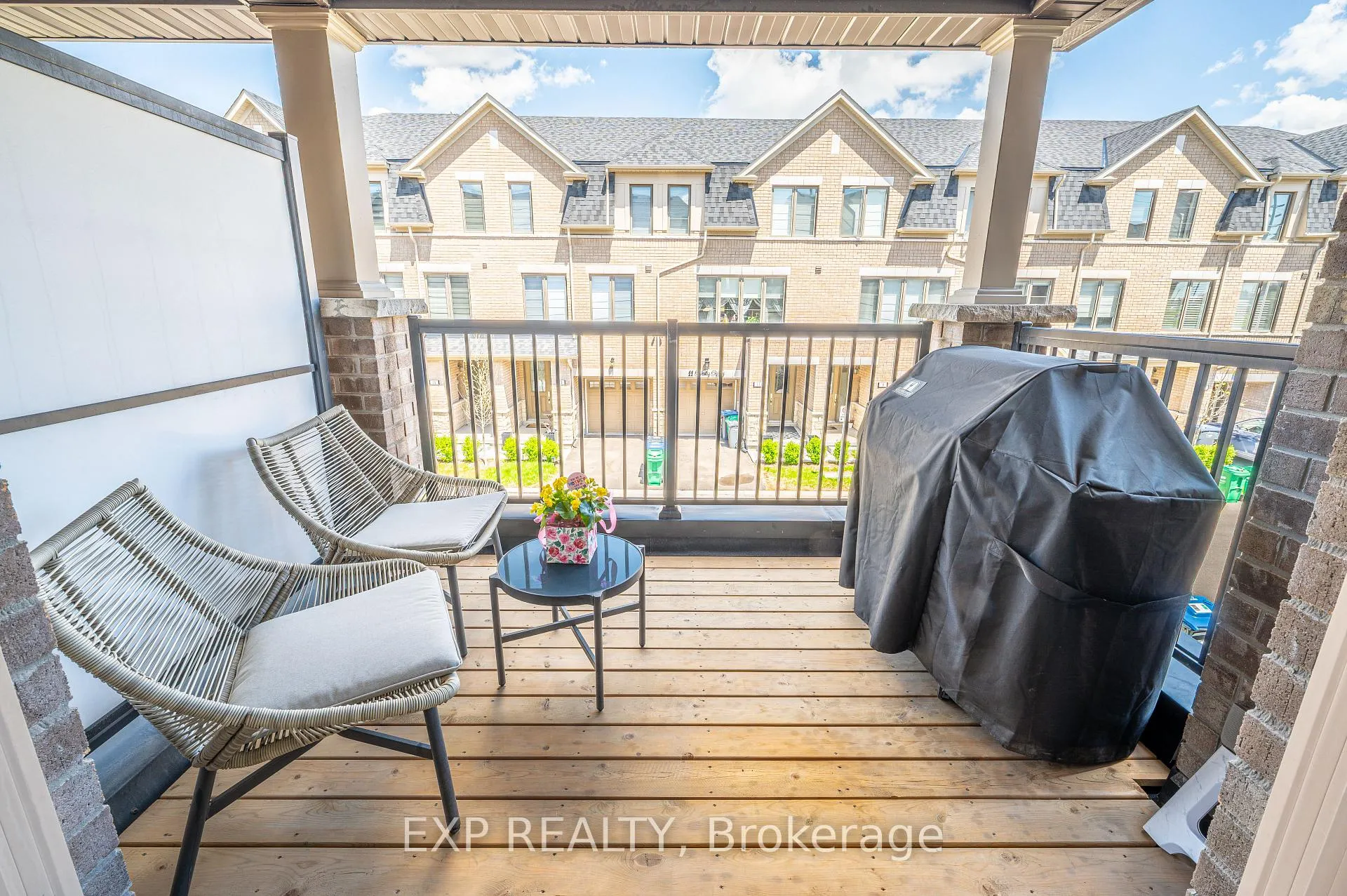 Photo 3 of 28 Vestry Way, Brampton, Goreway Drive Corridor — HOMEH