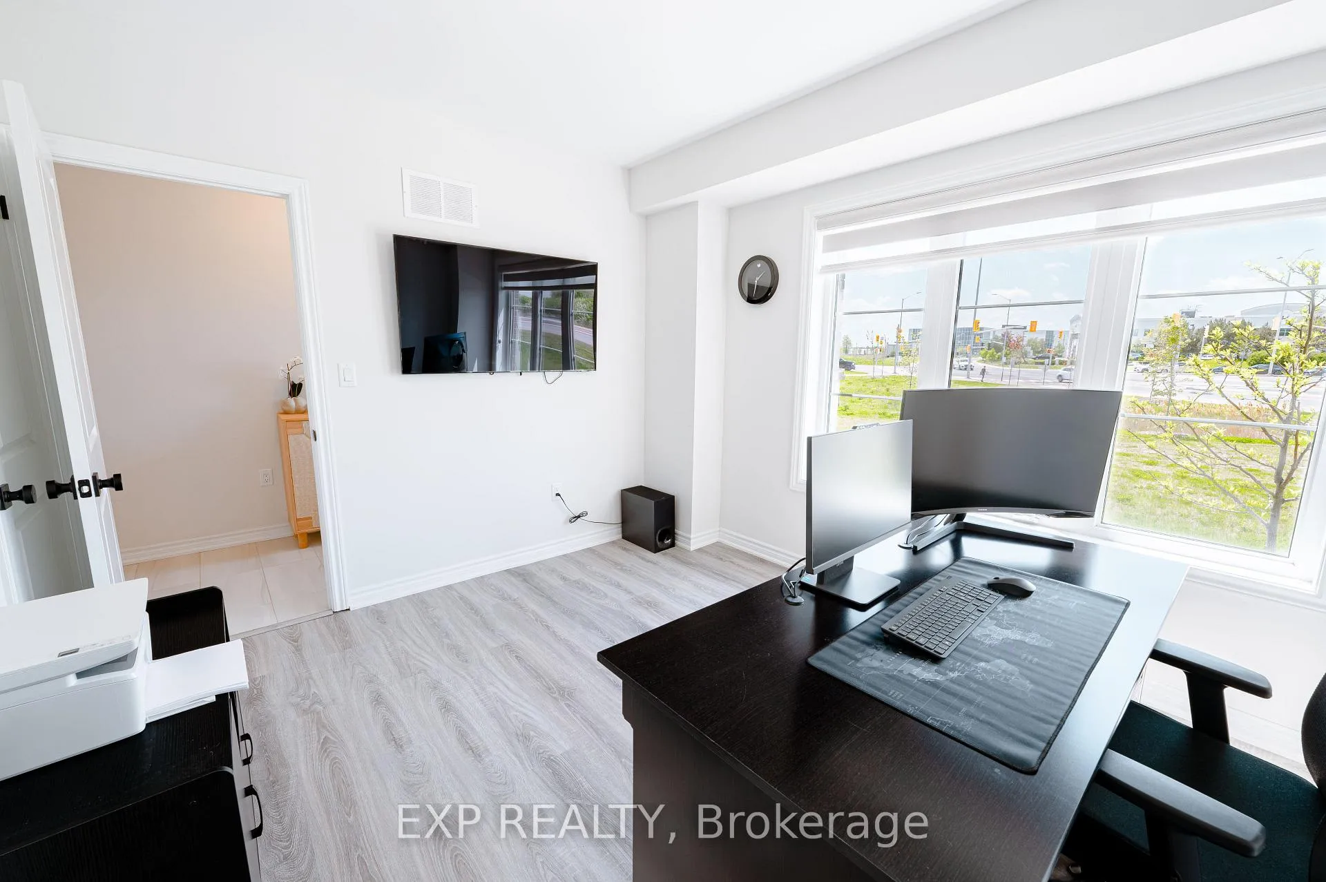 Photo 7 of 28 Vestry Way, Brampton, Goreway Drive Corridor — HOMEH