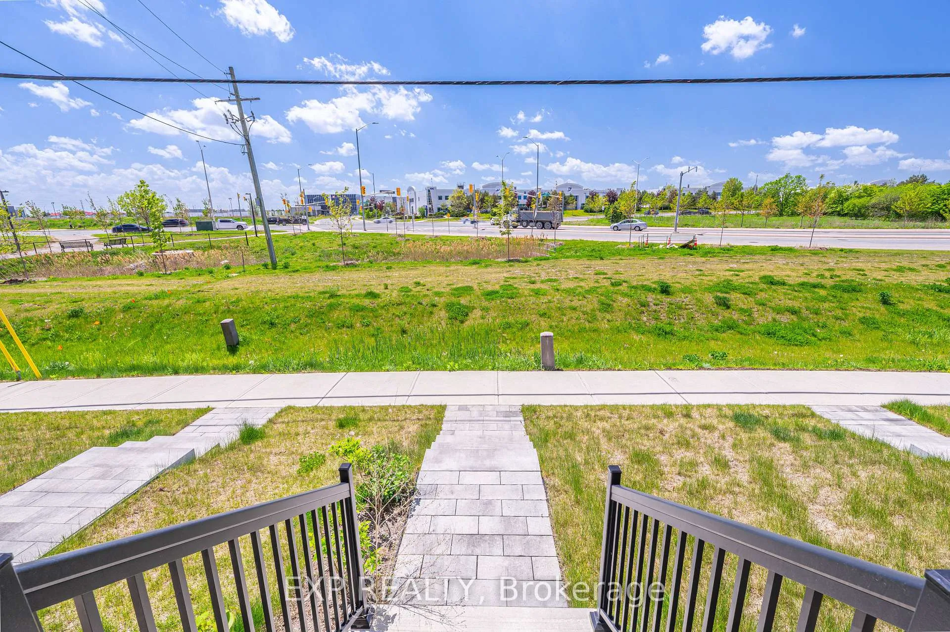 Photo 8 of 28 Vestry Way, Brampton, Goreway Drive Corridor — HOMEH