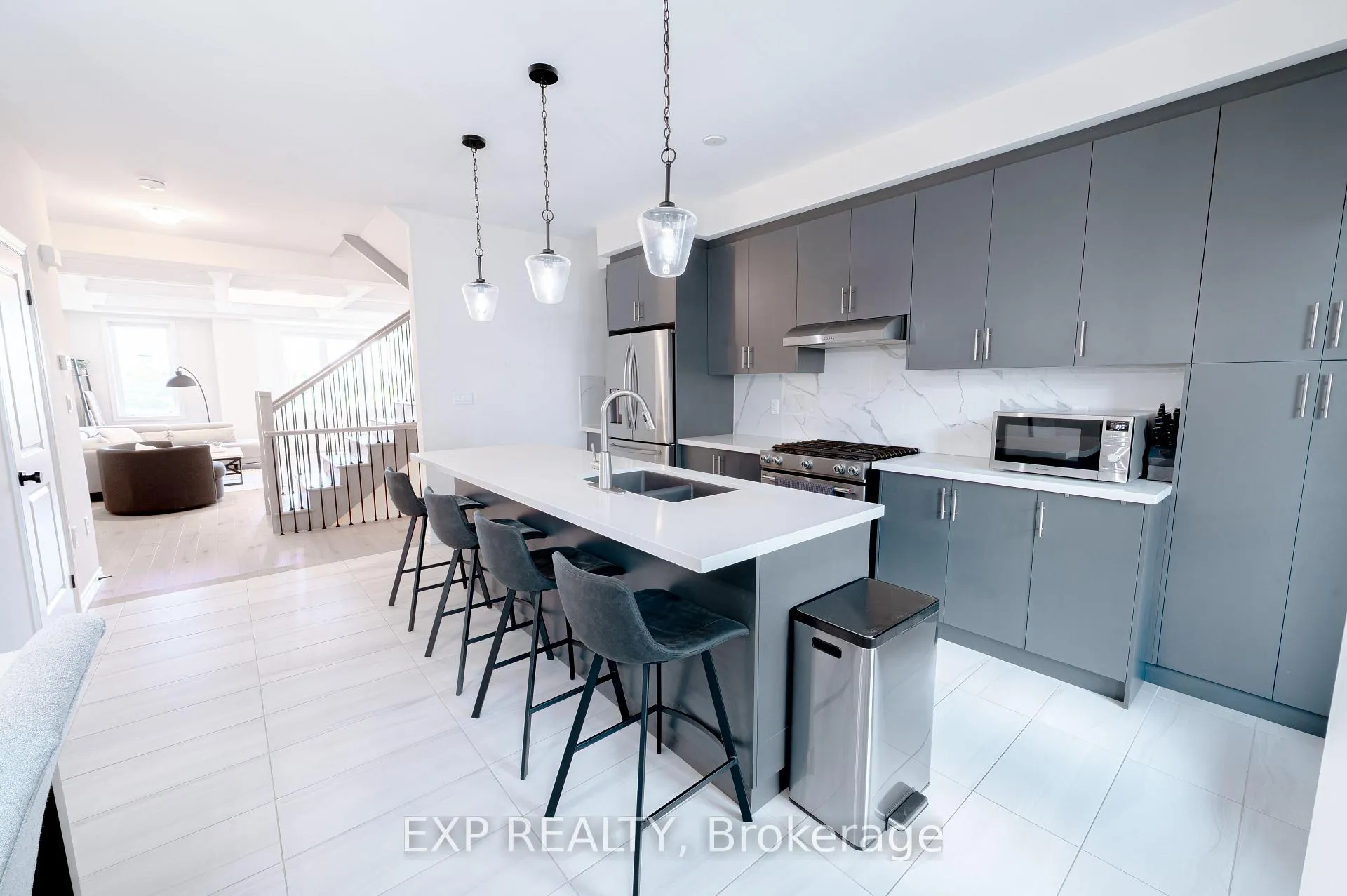 Photo 10 of 28 Vestry Way, Brampton, Goreway Drive Corridor — HOMEH