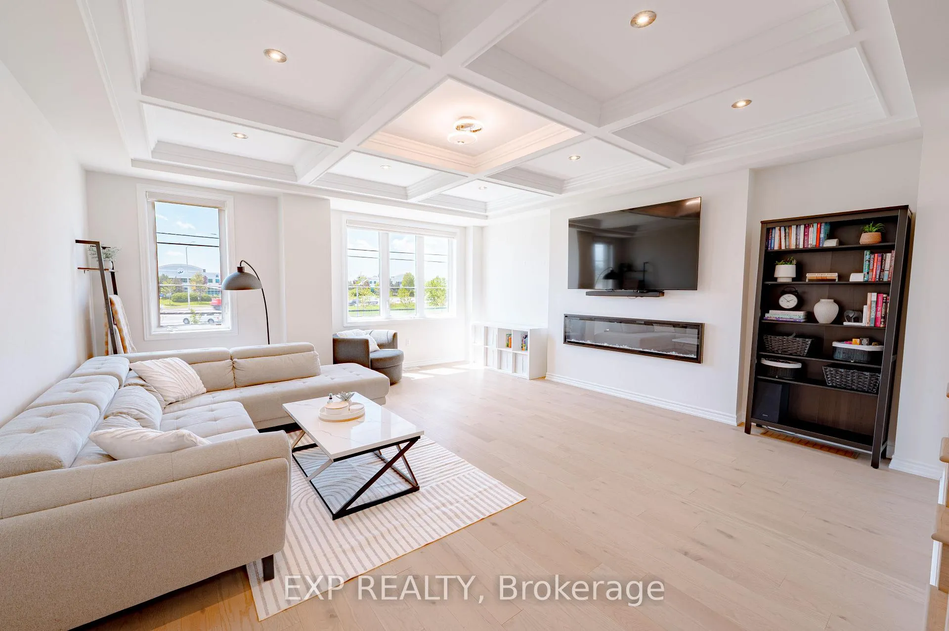 Photo 11 of 28 Vestry Way, Brampton, Goreway Drive Corridor — HOMEH